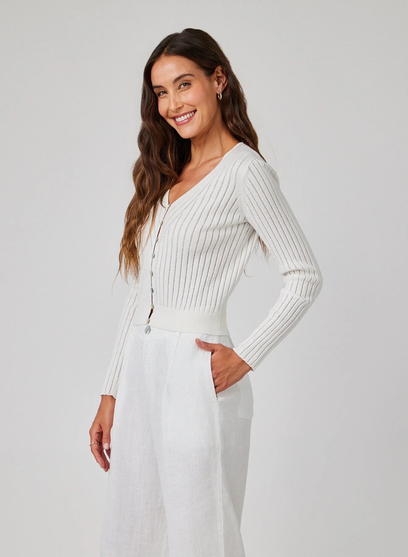 Fitted V-Neck Cardigan - White