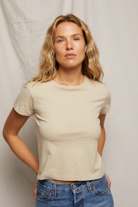 Lisa Recycled Cotton Fitted Short Sleeve Tee - Putty