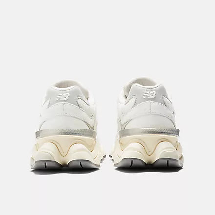 U9060ECA - Sea Salt with Concrete and Silver Metallic