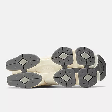 U9060ECA - Sea Salt with Concrete and Silver Metallic