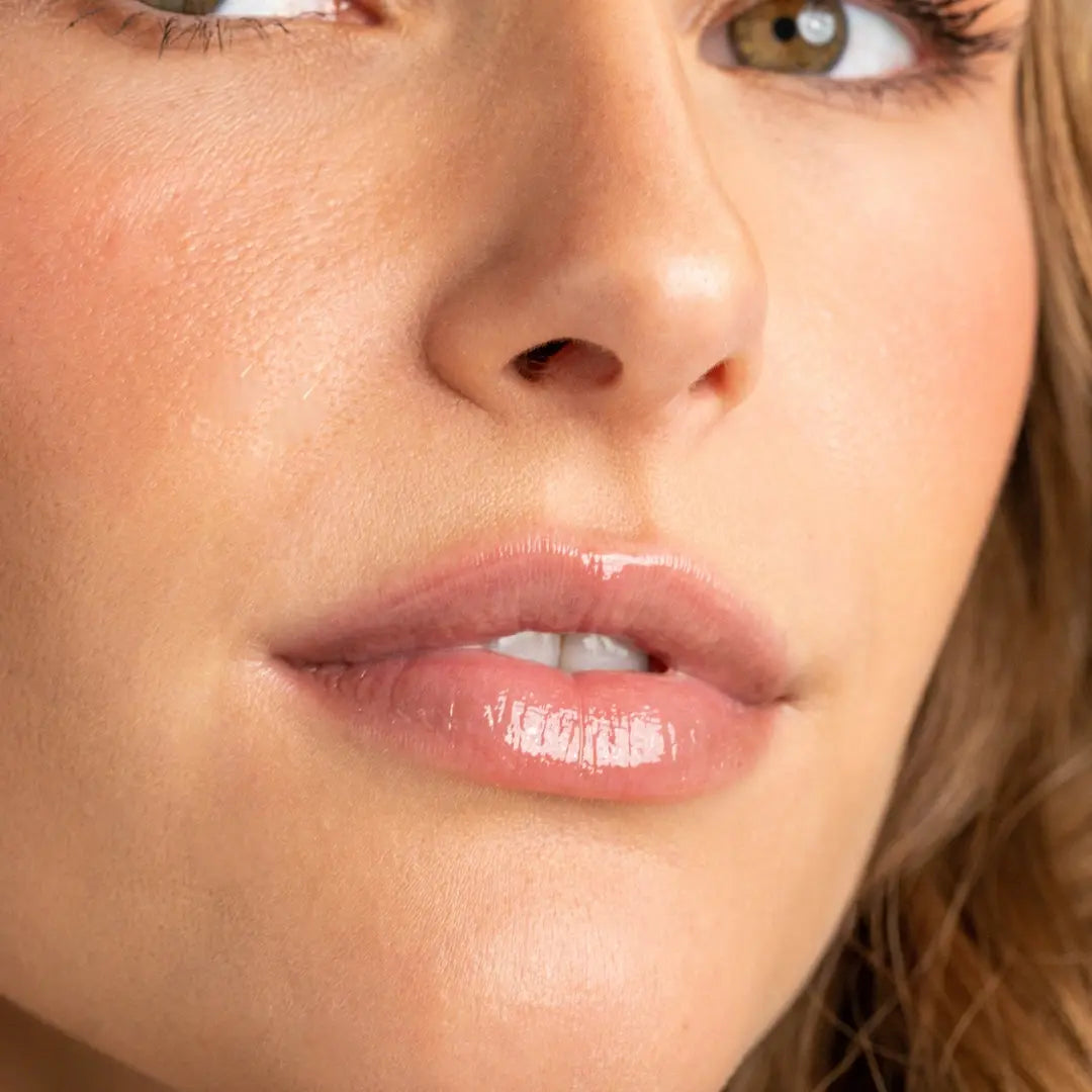 One Luxe Gloss - The Nude Slip