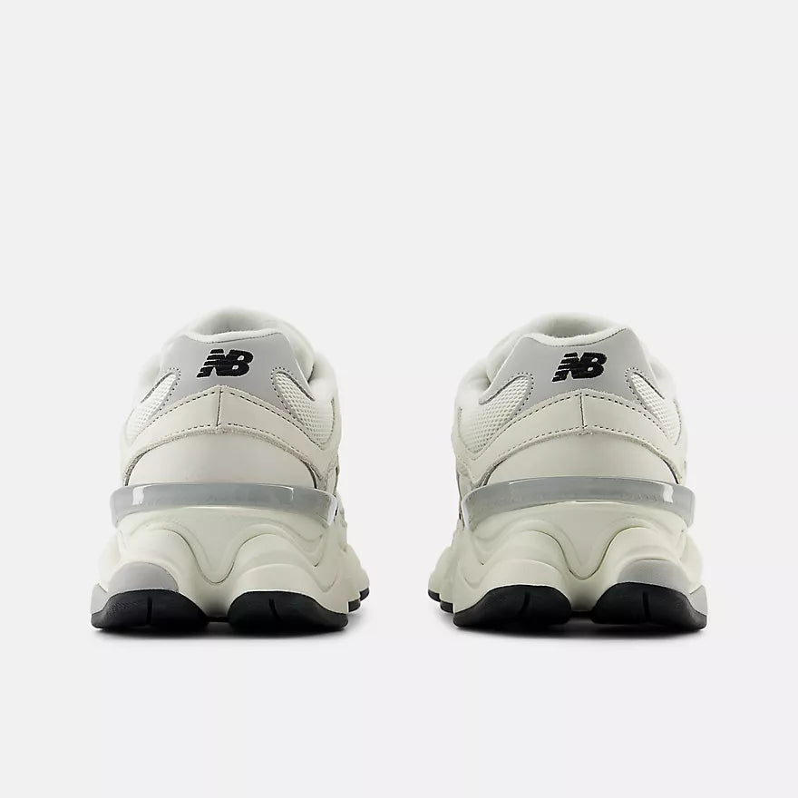 U9060ZGF - Sea Salt with Raincloud and Black