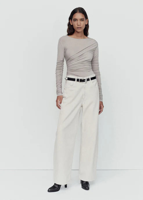 Low Curve Jean - Scone