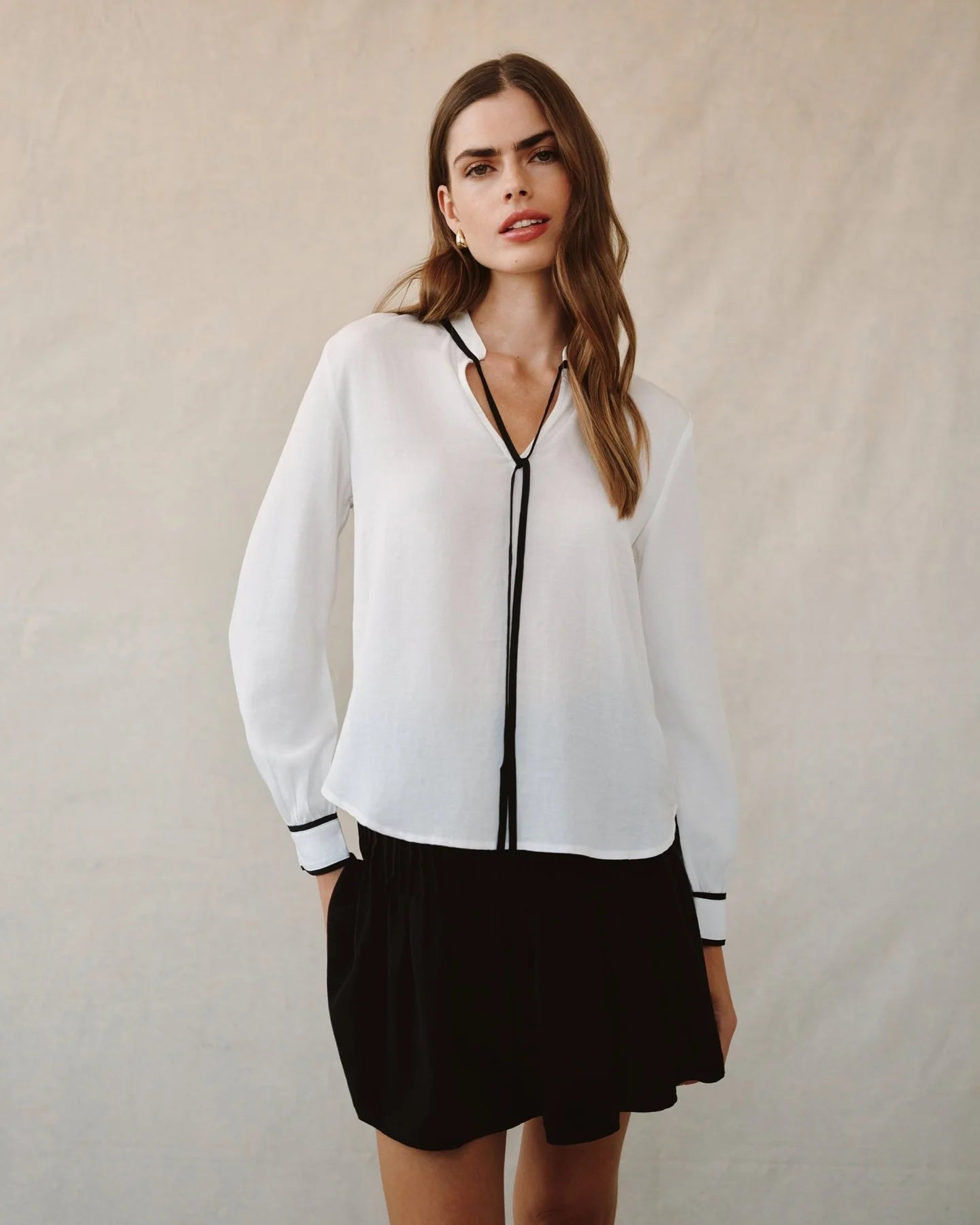 Contrast Trim Long Sleeve Pullover - Off White