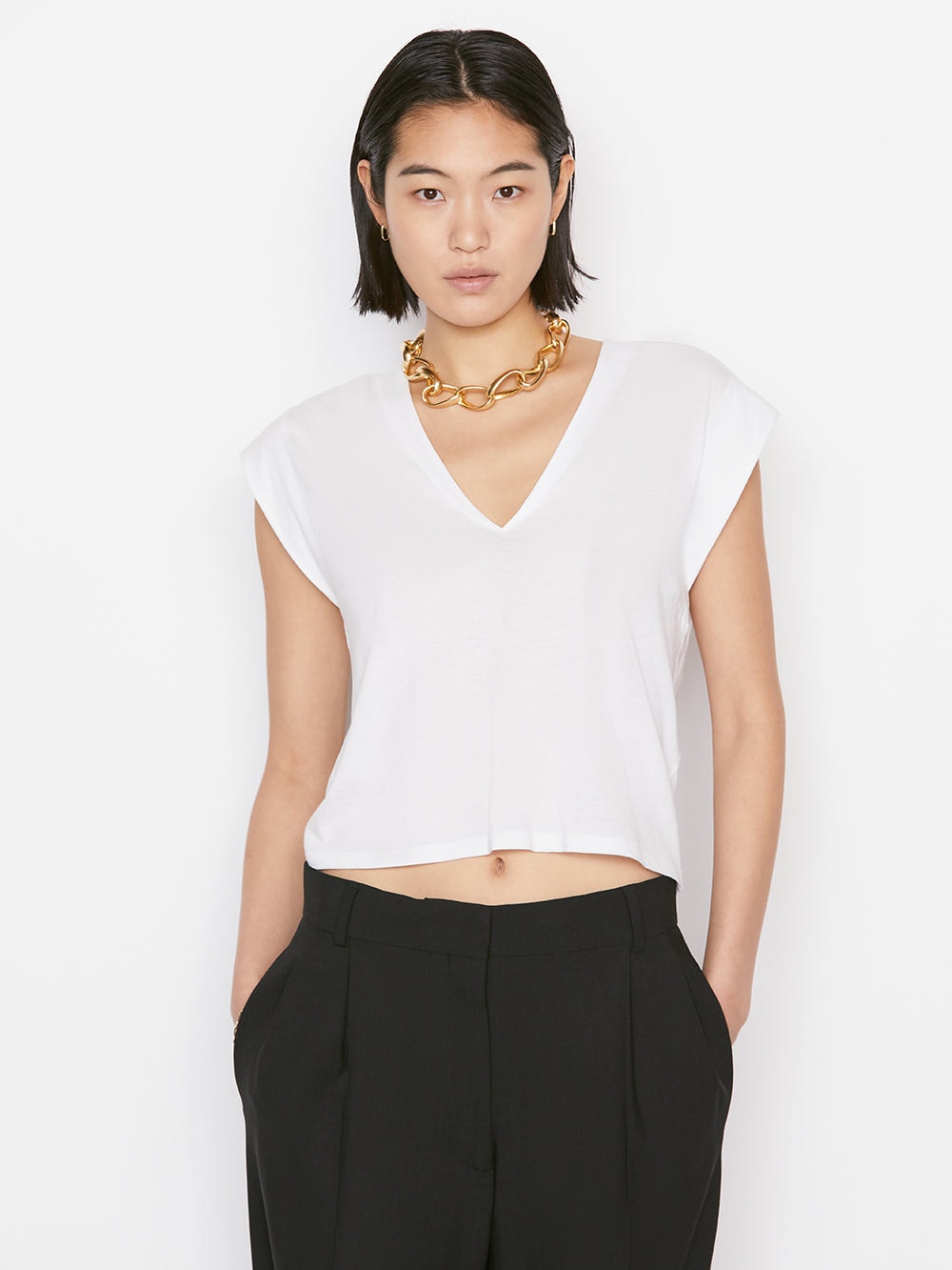 Le High Rise V Neck Tee Blanc