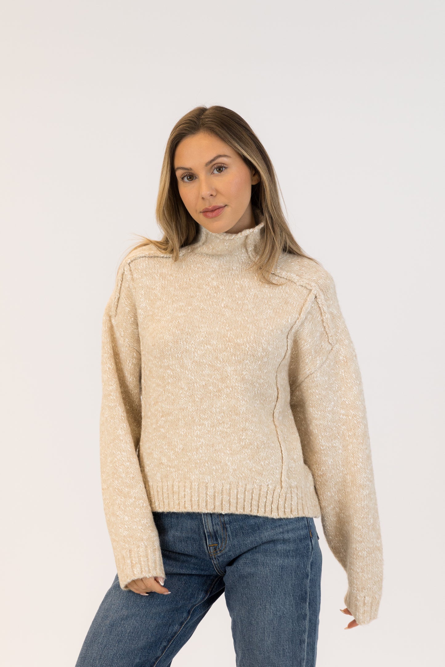 Nellie Mockneck - Beige