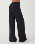 Air Essentials Wide Leg Pant - Very Black