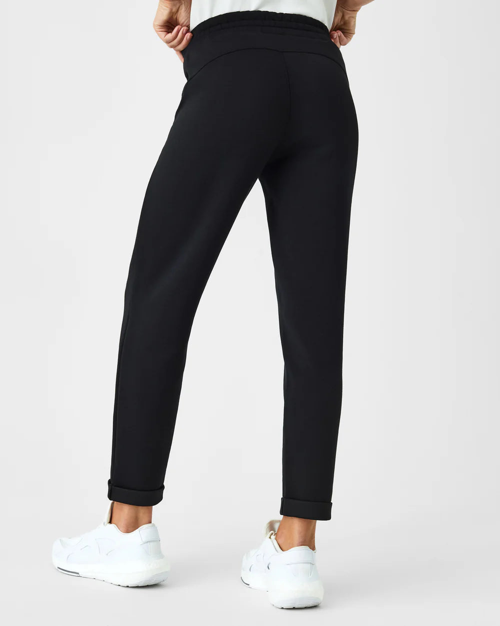 Air Essentials Tapered Pant - Very Black