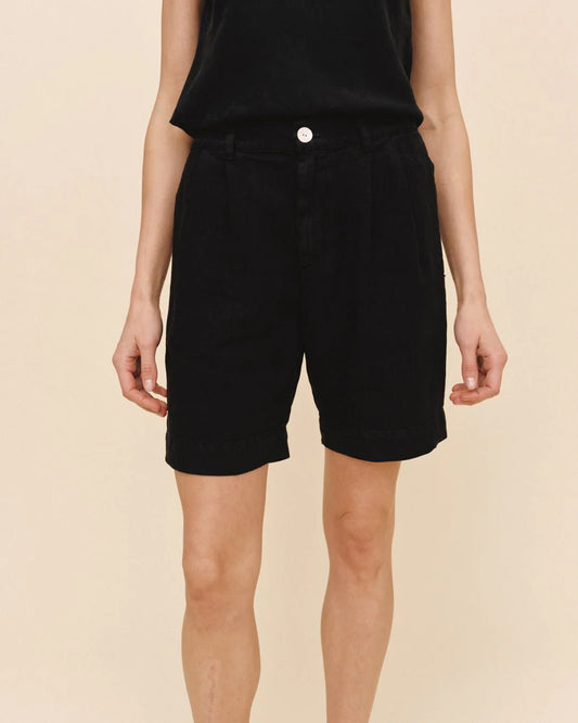 Pleated Bermuda - Black