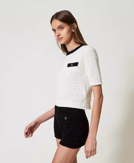 Cropped Jumper with Oval T Button -  Bicolour "Snow" White / Black