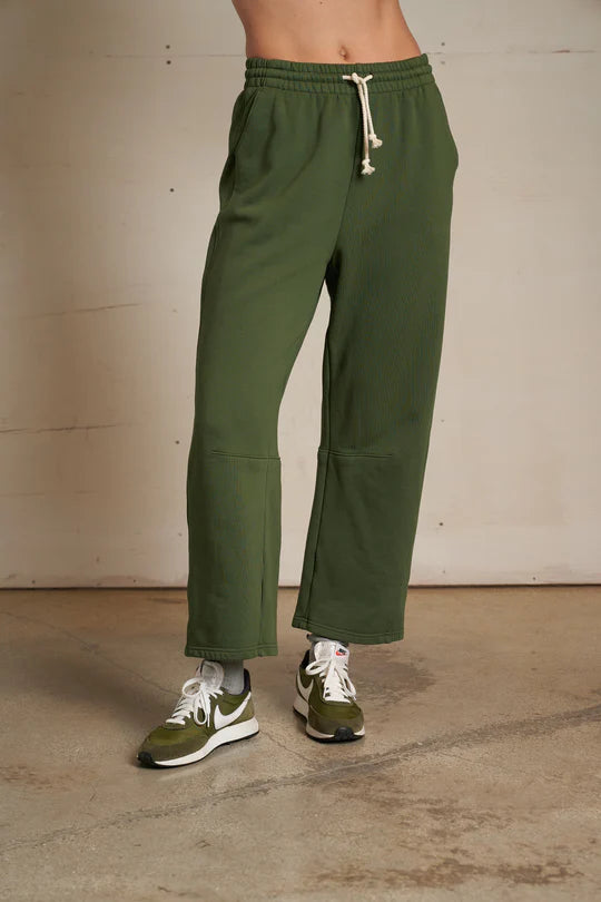 Fallon Fleece Barrel Sweatpant - Fern Green