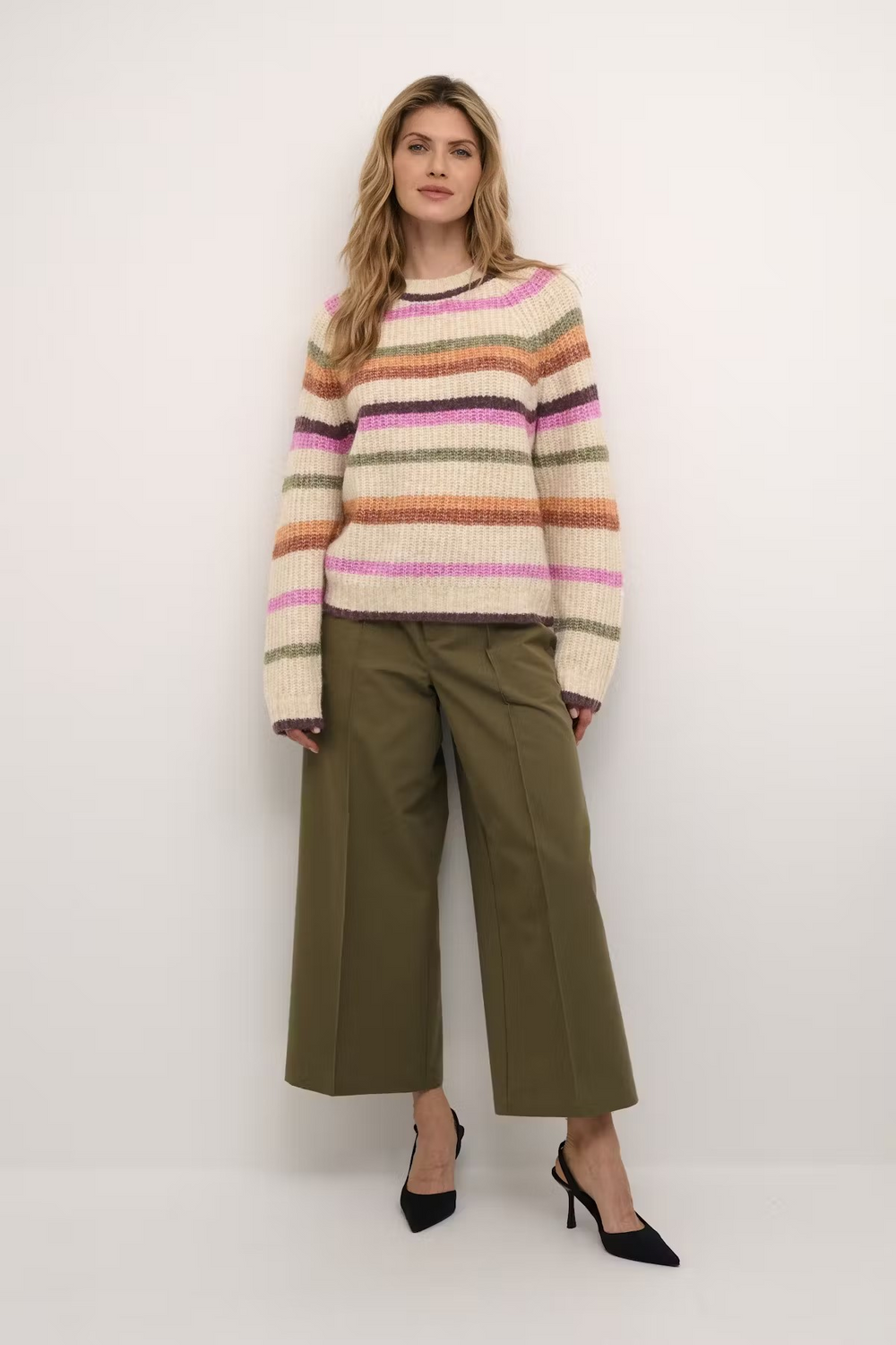 Pinto Pullover - Sand with Stripes