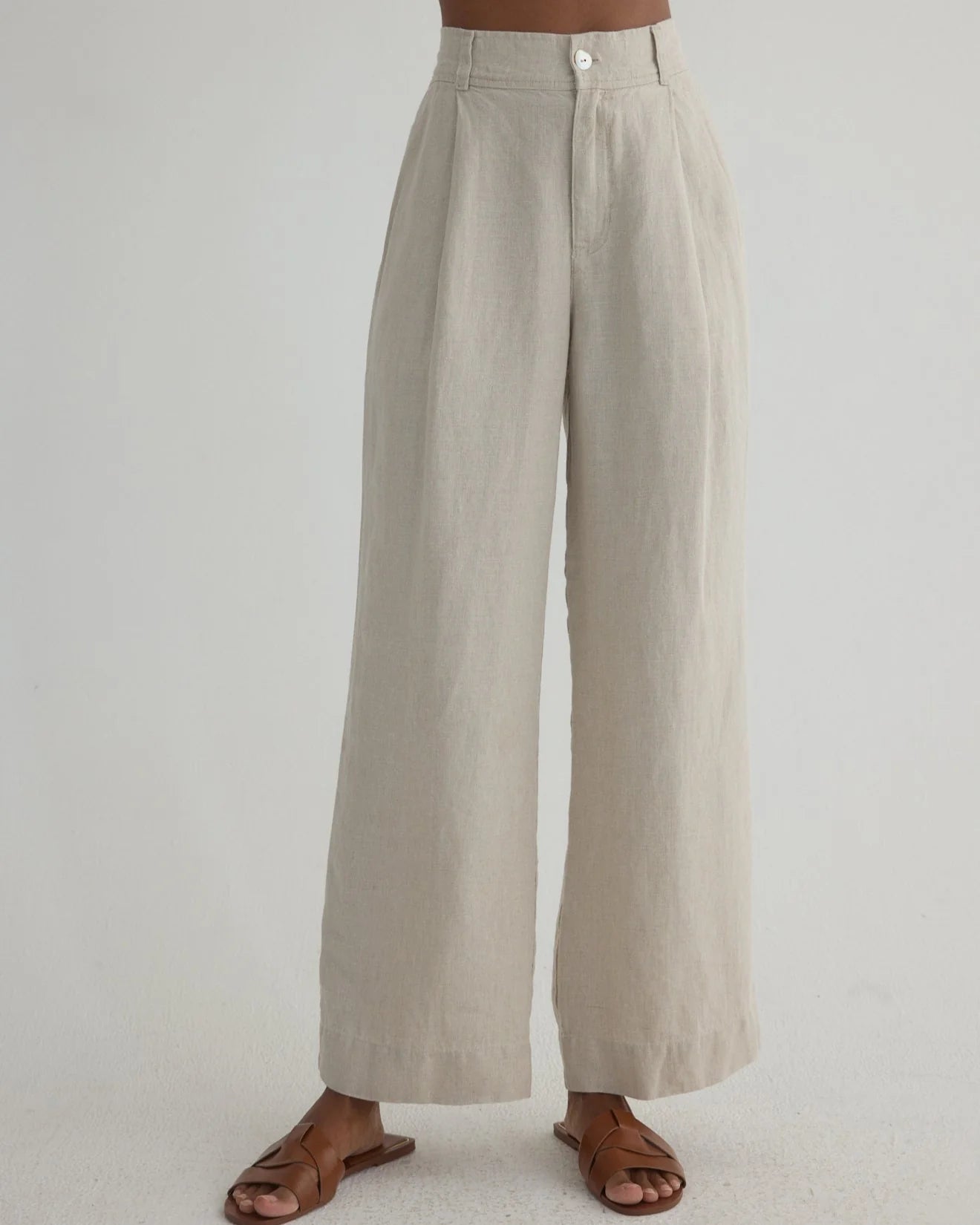 Luxe Linen Pleated Wide Leg Ankle Pant - Linen Sand