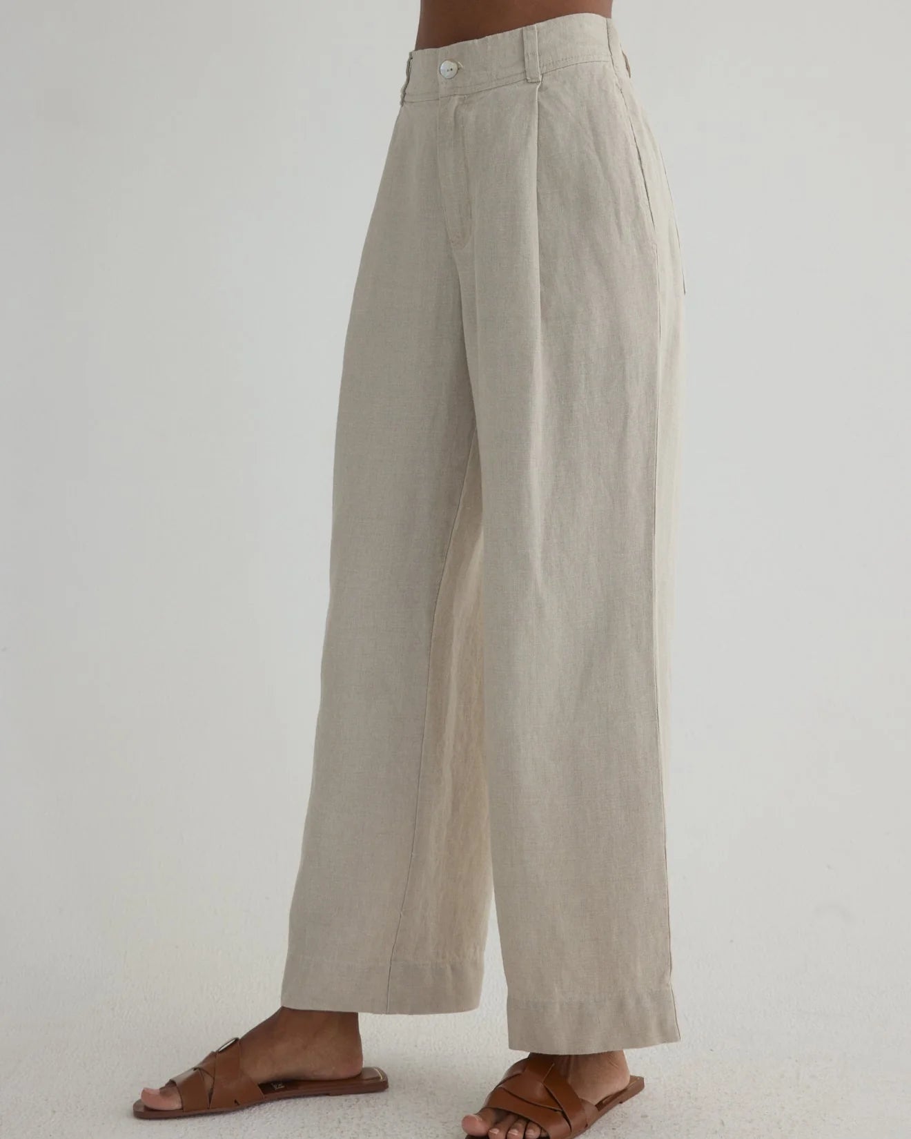 Luxe Linen Pleated Wide Leg Ankle Pant - Linen Sand