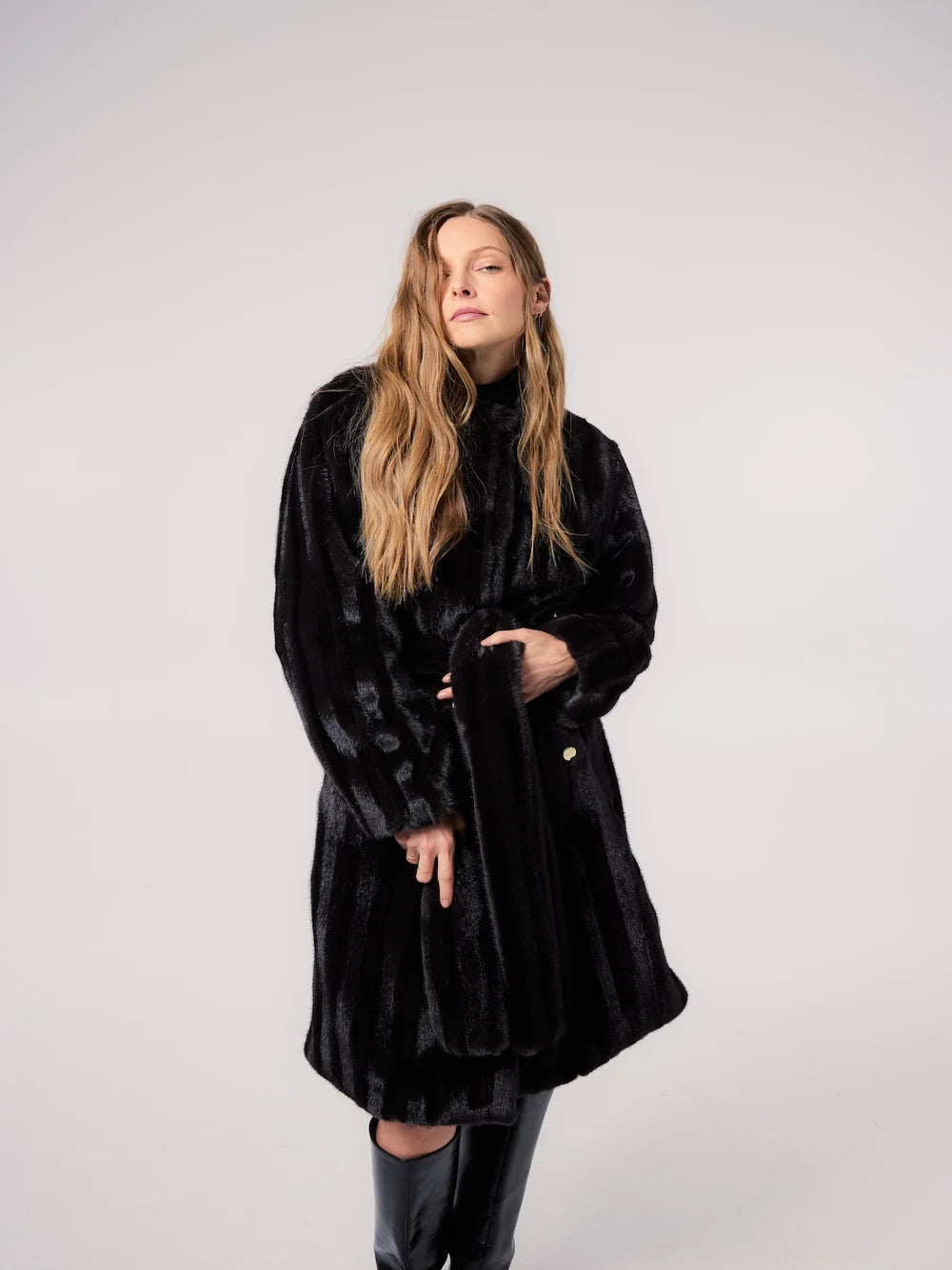 Stella - Black Stripe