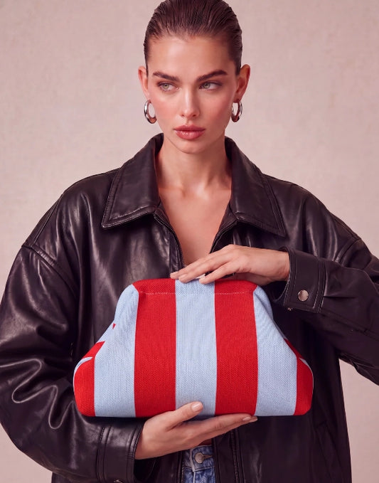 City Girl Pouch 2.0 - Baby Blue / Red
