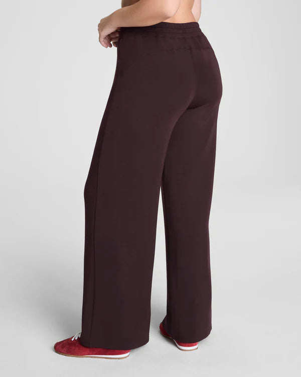 AirEssentials® Wide Leg Pant - Truffle Brown