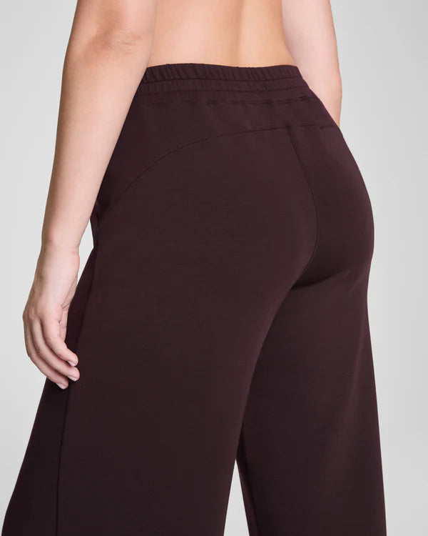 AirEssentials® Wide Leg Pant - Truffle Brown