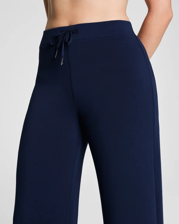 AirEssentials® Wide Leg Pant - Timeless Navy