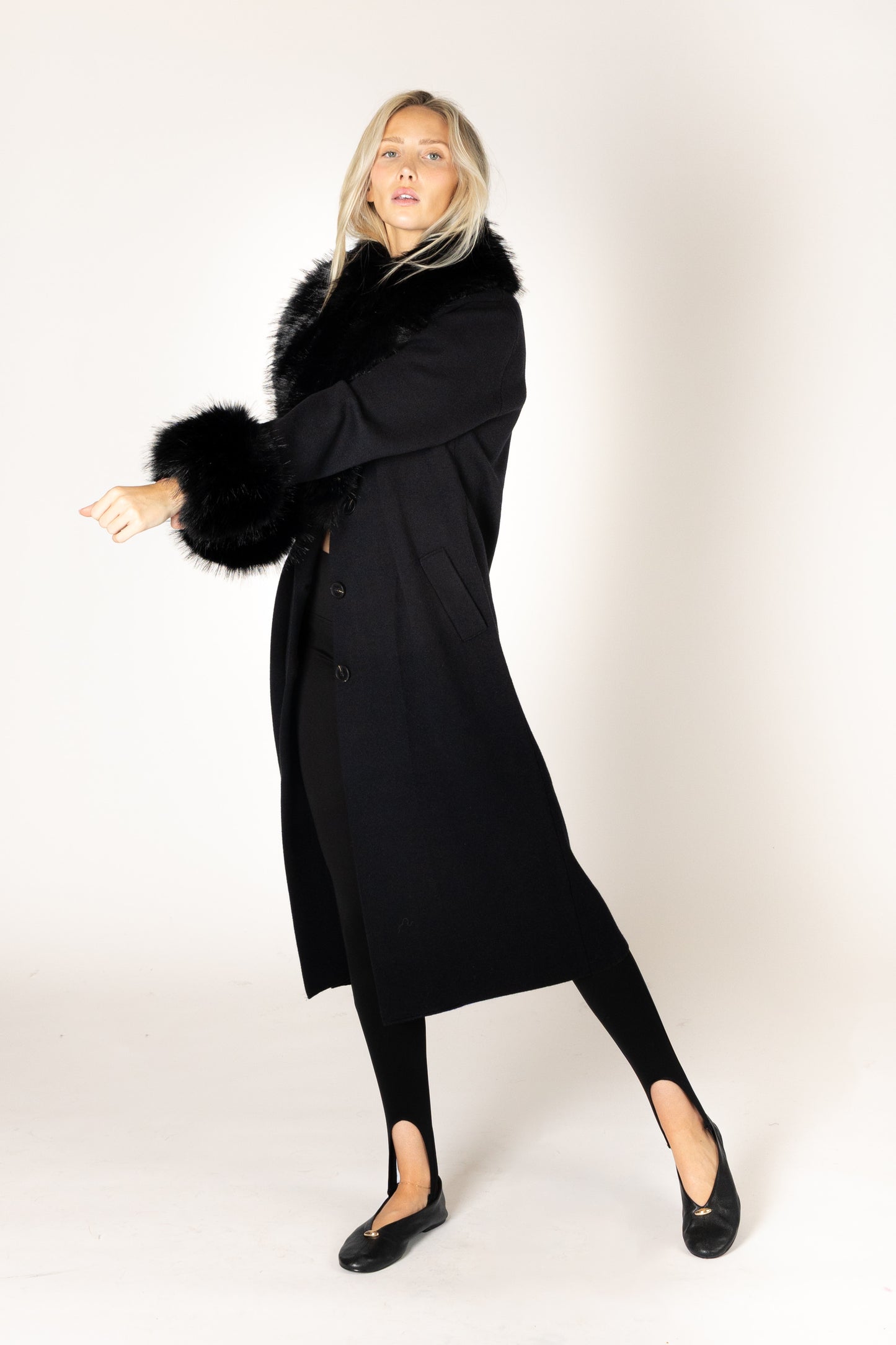 Vicki Essentials Fur Coat - Black