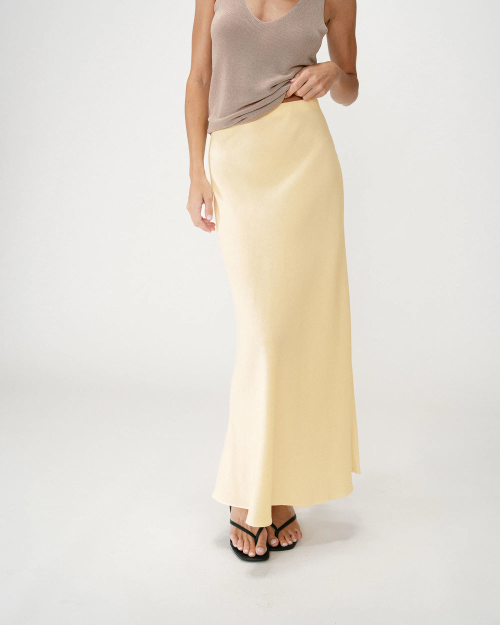 Winda High-Waisted Flared Long Skirt - Jaune