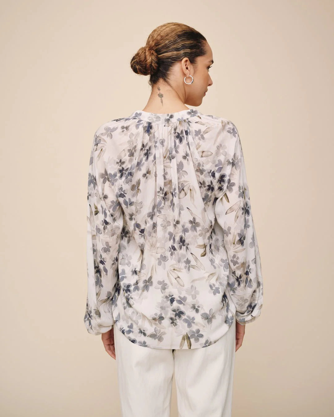 Long Sleeve Shirred Raglan Shirt - Frozen Wisteria